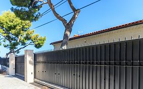 Sea View Apartment With Private Secure Parking 3